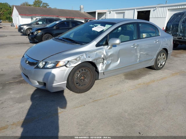 2010 HONDA CIVIC 2HGFA1F52AH568149 Photo 1