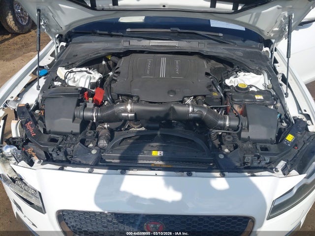 2016 JAGUAR XF SAJBJ4BV4GCY20730 Photo 9