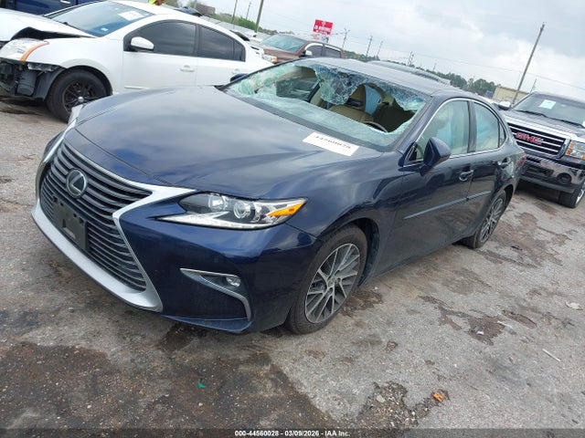 2017 Lexus Es 350 მანქანა იყიდება აუქციონზე, vin: 58ABK1GG7HU043545, აუქციონის ნომერი: 44560028