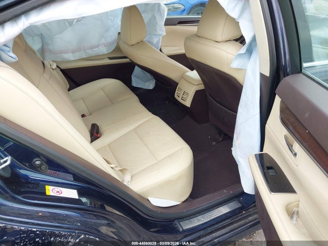 2017 Lexus Es 350 მანქანა იყიდება აუქციონზე, vin: 58ABK1GG7HU043545, აუქციონის ნომერი: 44560028