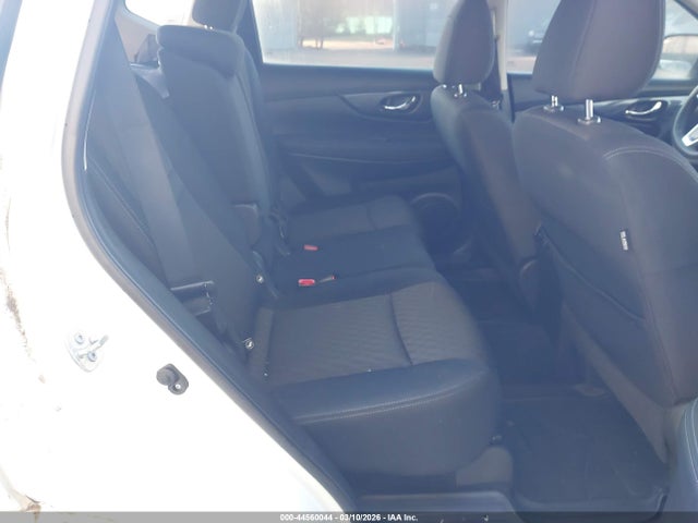 Aukcja sprzedaży 2018 Nissan Rogue S, vin: KNMAT2MV0JP575639, numer aukcji: 44560044