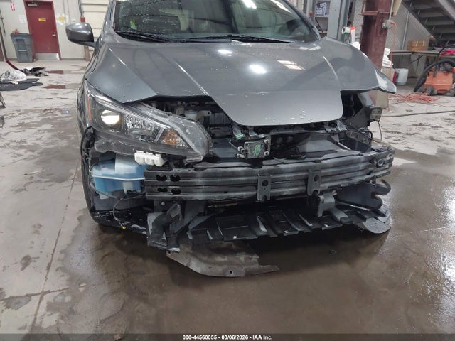 1N4AZ1CP3JC304289 Nissan LEAF SV