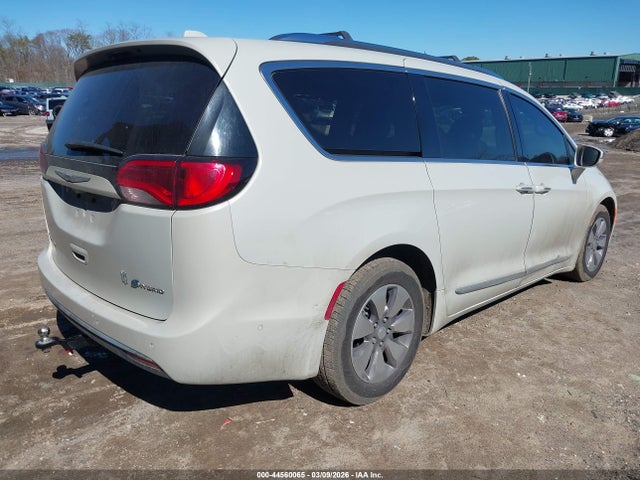 2019 CHRYSLER PACIFICA HYBRID 2C4RC1N79KR645457 Photo 3