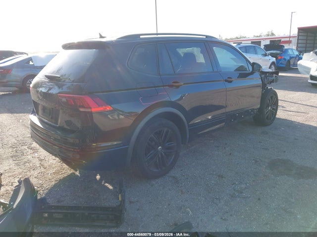 Продажа на аукционе авто 2022 Volkswagen Tiguan 2.0t Se R-line Black, vin: 3VVCB7AX4NM056721, номер лота: 44560079