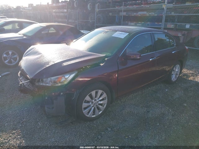 Honda Accord Touring 2015 1HGCR3F90FA025379 Image 2