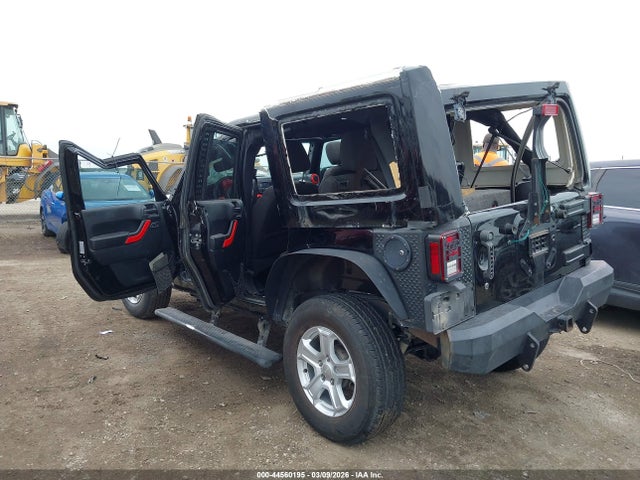 2016 JEEP WRANGLER UNLIMITED 1C4BJWDG7GL275048 Photo 2