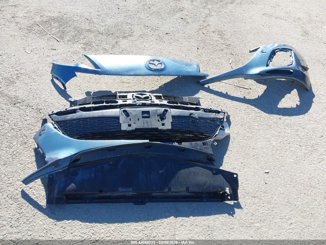 44560225 :رقم المزاد ، JM1BL1UG5B1457882 vin ، 2011 Mazda Mazda3 I Sport مزاد بيع