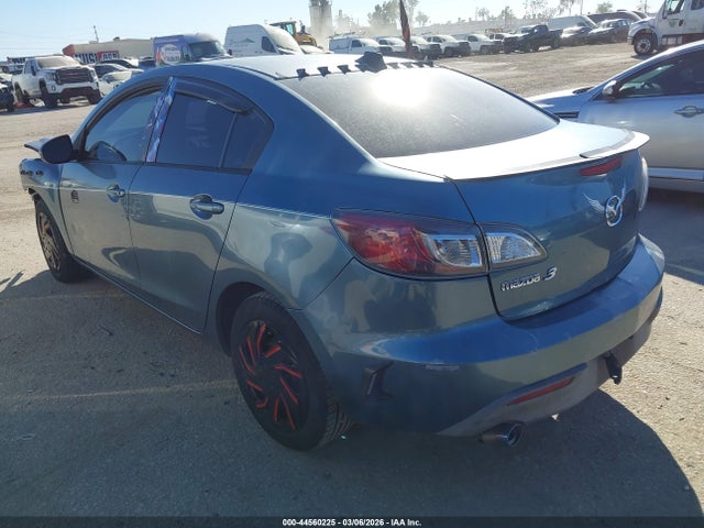 44560225 :رقم المزاد ، JM1BL1UG5B1457882 vin ، 2011 Mazda Mazda3 I Sport مزاد بيع
