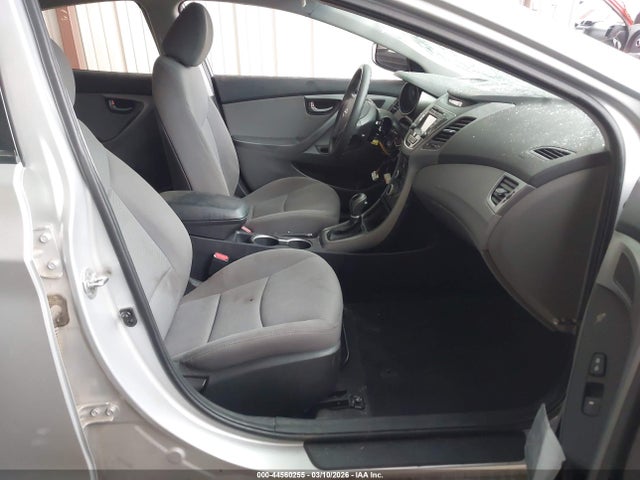 44560255 :رقم المزاد ، 5NPDH4AE7GH662375 vin ، 2016 Hyundai Elantra Se مزاد بيع