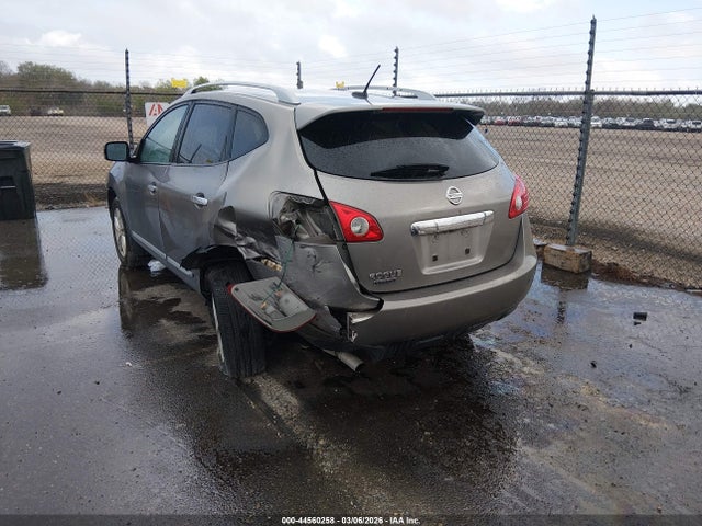 JN8AS5MT6FW674776 Nissan Rogue Select S