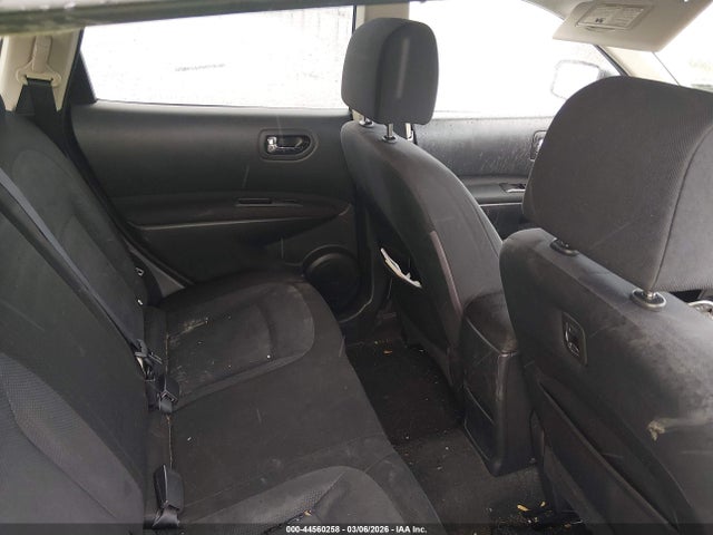 JN8AS5MT6FW674776 Nissan Rogue Select S