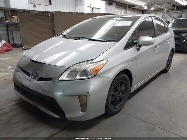 Toyota Prius Three 2015 JTDKN3DUXF0416879 Image 2