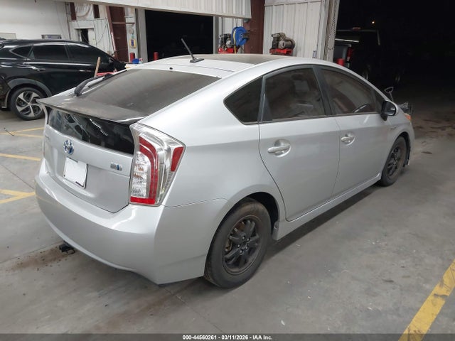 Toyota Prius Three 2015 JTDKN3DUXF0416879 Image 4