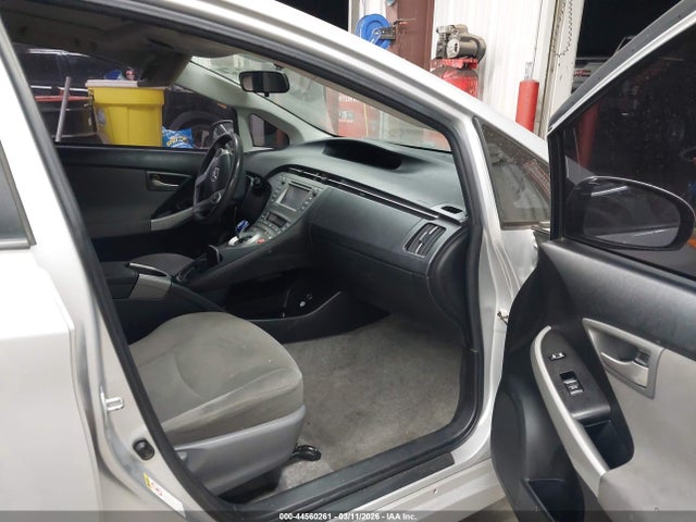 Toyota Prius Three 2015 JTDKN3DUXF0416879 Image 5