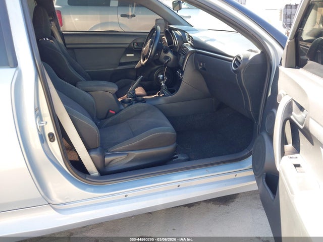 Scion Tc 10 Series 2014 JTKJF5C7XE3068166 Image 5