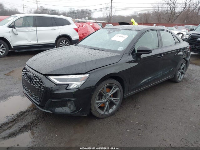 2024 Audi A3 Premium 40 Tfsi Quattro S Tronic მანქანა იყიდება აუქციონზე, vin: WAUGUDGY6RA025284, აუქციონის ნომერი: 44560332