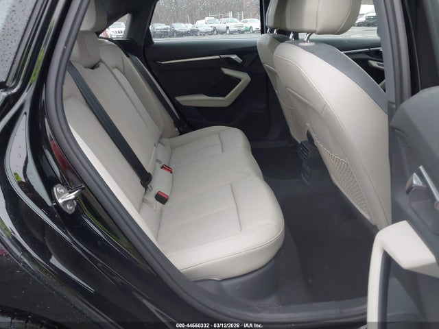 2024 Audi A3 Premium 40 Tfsi Quattro S Tronic მანქანა იყიდება აუქციონზე, vin: WAUGUDGY6RA025284, აუქციონის ნომერი: 44560332