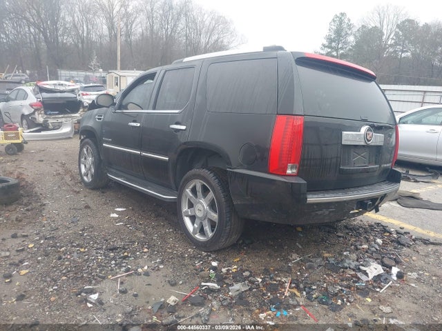 2013 CADILLAC ESCALADE 1GYS3BEF5DR205432 Photo 2
