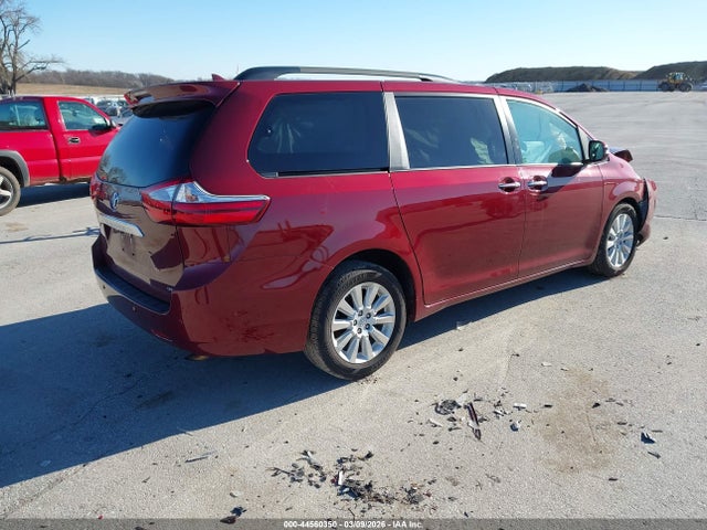 44560350 :رقم المزاد ، 5TDYK3DC8FS570885 vin ، 2015 Toyota Sienna Limited Premium 7 Passenger مزاد بيع