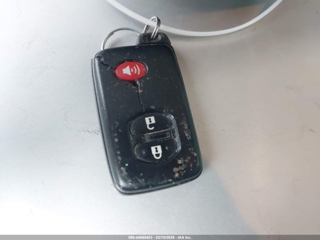 Toyota Prius Three 2014 JTDKN3DU1E1805046 Image 11