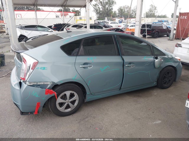 Toyota Prius Three 2014 JTDKN3DU1E1805046 Image 13
