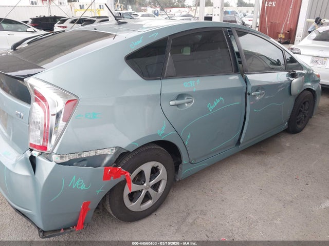 Toyota Prius Three 2014 JTDKN3DU1E1805046 Image 17