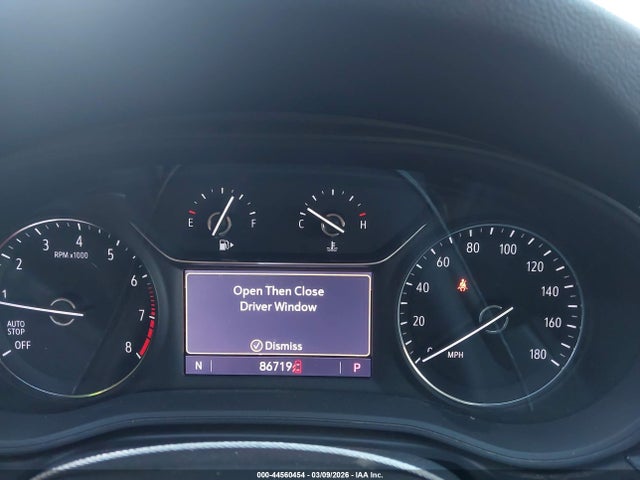 2019 Buick Regal Tourx Awd Essence მანქანა იყიდება აუქციონზე, vin: W04GV8SX1K1009631, აუქციონის ნომერი: 44560454