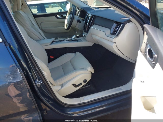 2022 VOLVO XC60 RECHARGE PLUG-IN HYBRID YV4BR0DL2N1987847 Photo 4