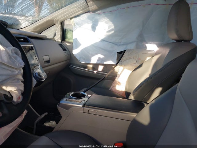 JTDZN3EU1HJ073504 Toyota Prius V Five