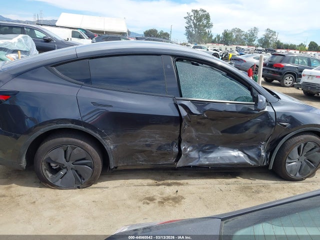 Продаж на аукціоні авто 2026 Tesla Model Y, vin: 7SAYGDEE2TF436559, номер лоту: 44560542