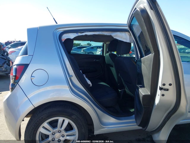 1G1JC6SG5G4160931 Chevrolet Sonic Lt Auto