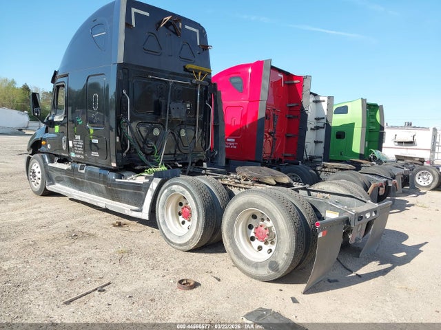 44560577 :رقم المزاد ، 3AKJGLDR2ESFL2754 vin ، 2014 Freightliner Cascadia 125 مزاد بيع