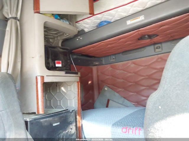 44560577 :رقم المزاد ، 3AKJGLDR2ESFL2754 vin ، 2014 Freightliner Cascadia 125 مزاد بيع