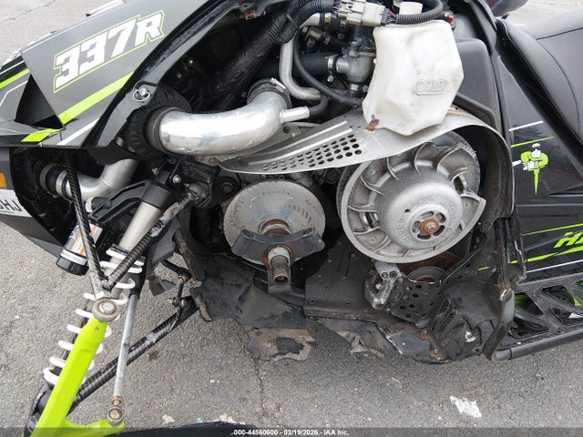 4UF18SNW8JT103780 Arctic Cat Xf9000 Sno Pro Ltd