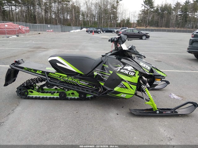 4UF18SNW8JT103780 Arctic Cat Xf9000 Sno Pro Ltd