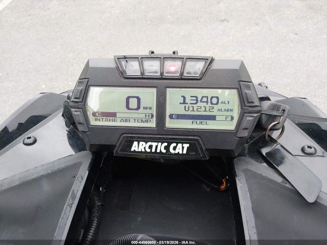 4UF18SNW8JT103780 Arctic Cat Xf9000 Sno Pro Ltd