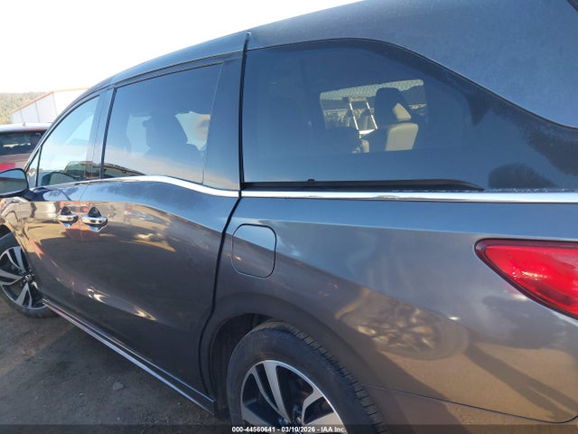 Honda Odyssey Elite 2018 5FNRL6H94JB054201 Image 17