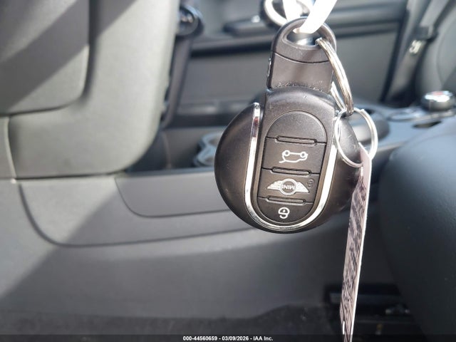 2018 MINI COUNTRYMAN WMZYS7C35J3E08878 Photo 10