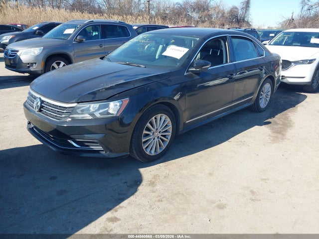 44560665 :رقم المزاد ، 1VWBT7A37GC009656 vin ، 2016 Volkswagen Passat 1.8t Se مزاد بيع