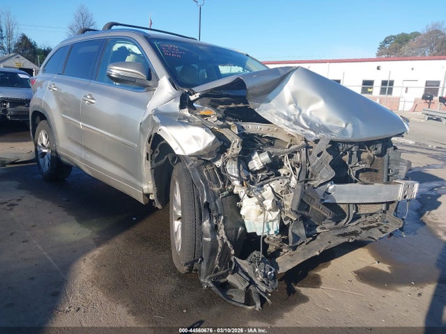 Продаж на аукціоні авто 2015 Toyota Highlander Xle V6, vin: 5TDKKRFHXFS104795, номер лоту: 44560676