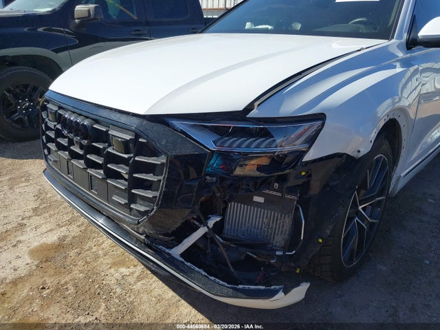2023 Audi Q8 Premium Plus 55 Tfsi Quattro Tiptronic მანქანა იყიდება აუქციონზე, vin: WA1EVBF18PD016818, აუქციონის ნომერი: 44560684
