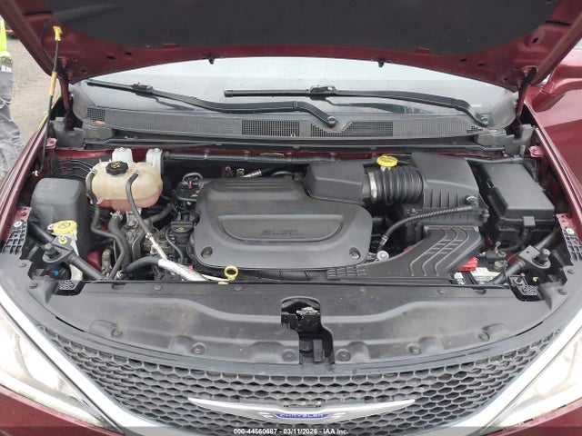 Продажа на аукционе авто 2019 Chrysler Pacifica Touring L, vin: 2C4RC1BG1KR626440, номер лота: 44560687