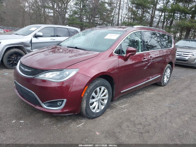 Продажа на аукционе авто 2019 Chrysler Pacifica Touring L, vin: 2C4RC1BG1KR626440, номер лота: 44560687