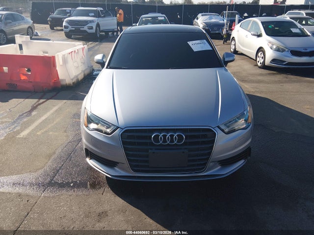44560692 :رقم المزاد ، WAUCCGFF1F1067750 vin ، 2015 Audi A3 1.8t Premium مزاد بيع