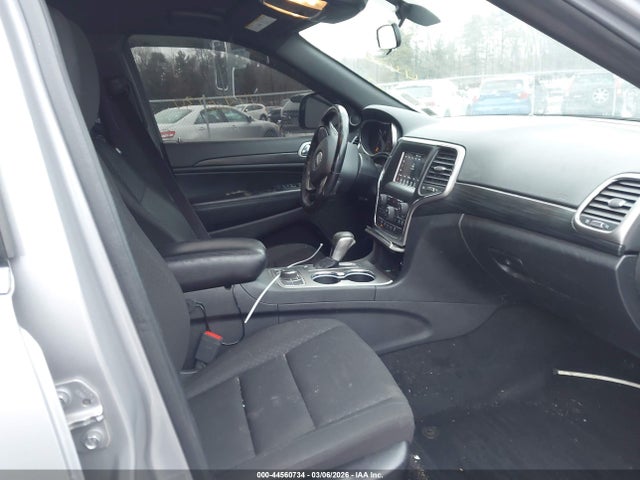 44560734 :رقم المزاد ، 1C4RJFAG6MC600657 vin ، 2021 Jeep Grand Cherokee Laredo E 4x4 مزاد بيع
