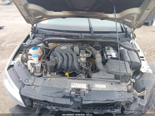 Продаж на аукціоні авто 2013 Volkswagen Jetta 2.0l S, vin: 3VW2K7AJ7DM216138, номер лоту: 44560839