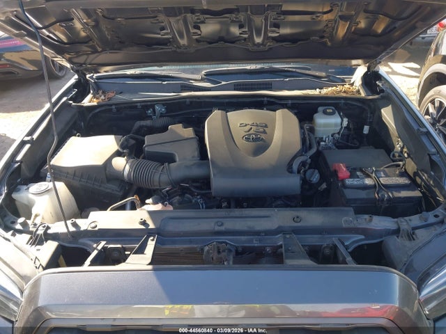3TMCZ5AN8NM491769 Toyota Tacoma 4wd Trd Off Road