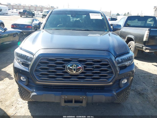 3TMCZ5AN8NM491769 Toyota Tacoma 4wd Trd Off Road