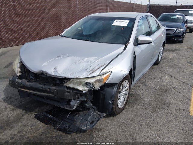 Toyota CAMRY LE 2014 4T4BF1FK0ER407629 Image 2
