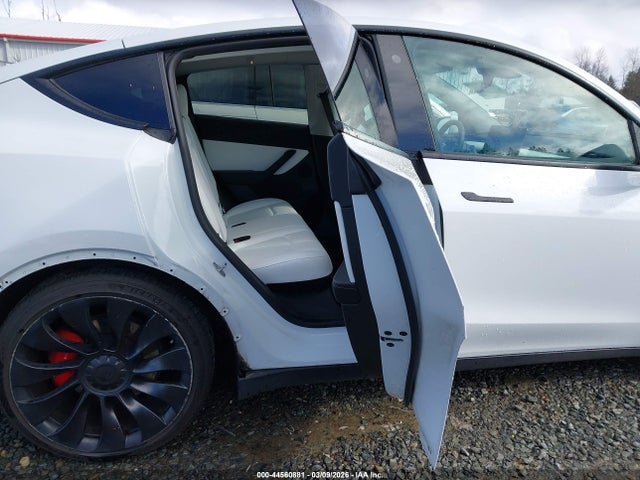 7SAYGDEF1NF459990 Tesla Model Y Performance Dual Motor All-wheel Drive